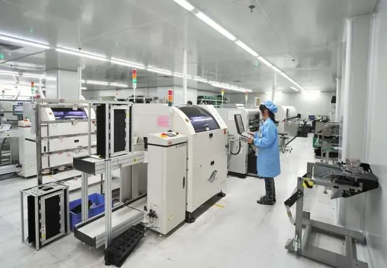 Turnkey SMT PCB assembly services in China for low to mid volume production